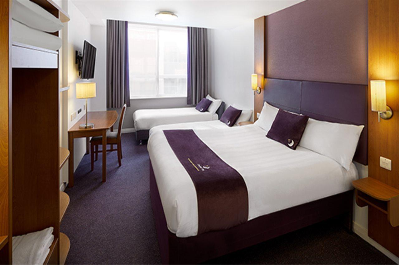 Premier Inn Liverpool John Lennon Airport سبيك المظهر الخارجي الصورة