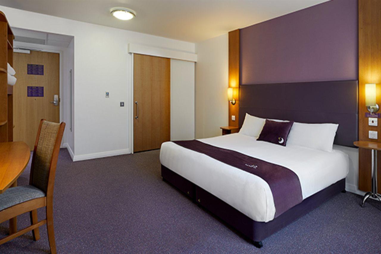 Premier Inn Liverpool John Lennon Airport سبيك المظهر الخارجي الصورة