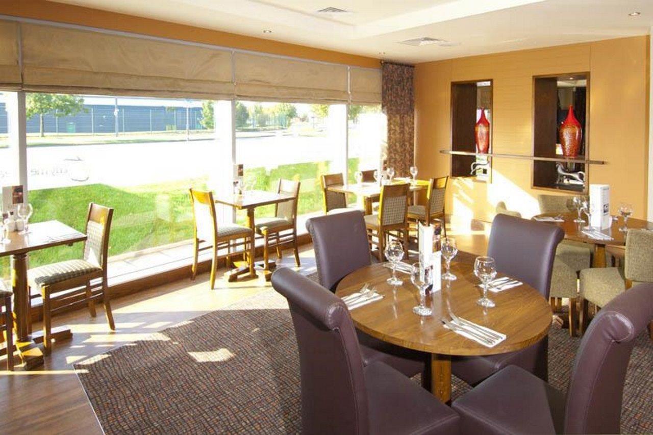 Premier Inn Liverpool John Lennon Airport سبيك المظهر الخارجي الصورة